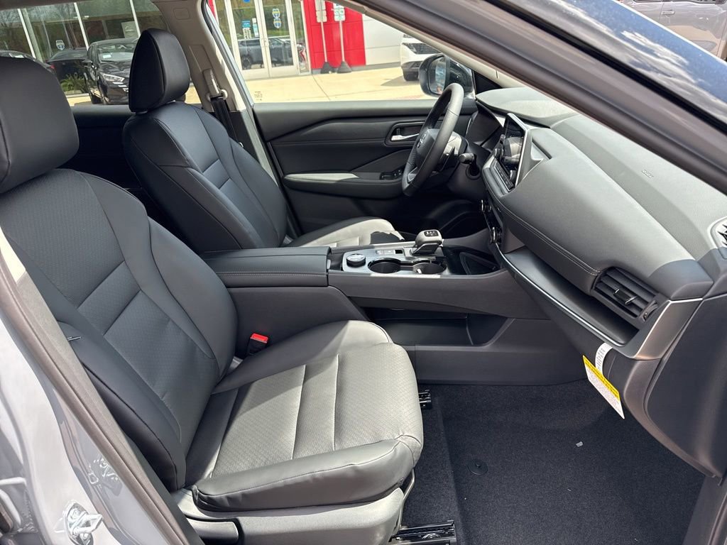 New 2026 Nissan Rogue SV AWD/4WD image 27