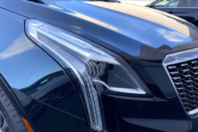 Used 2021 Cadillac XT5 Premium Luxury w/ LPO, Floor Liner Package AWD/4WD image 26