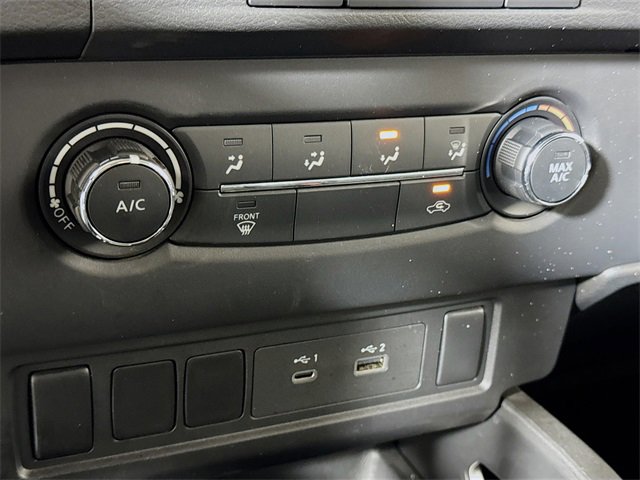 Used 2024 Nissan Frontier SV image 13