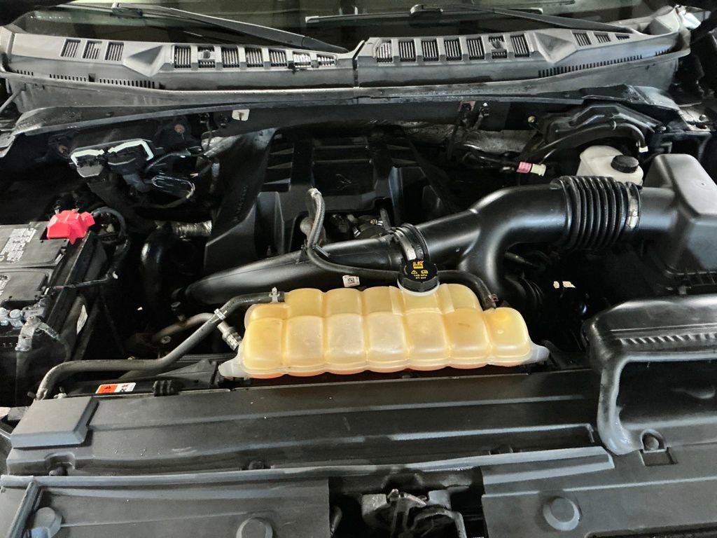 Used 2016 Ford F150 XLT w/ Equipment Group 301A Mid image 10