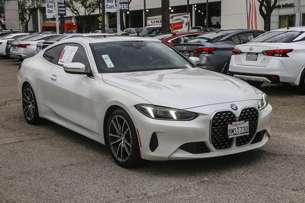 Used 2025 BMW 430i Coupe image 3