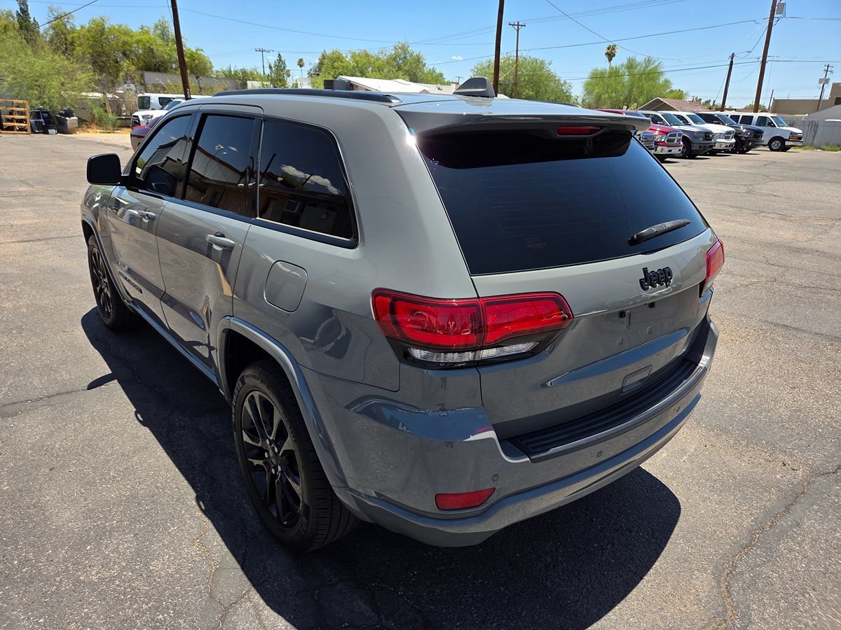 Used 2020 Jeep Grand Cherokee Altitude RWD image 17