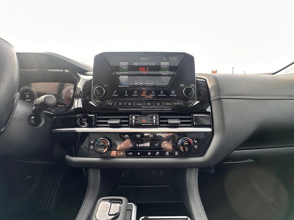 Certified 2025 Nissan Pathfinder Platinum FWD image 25