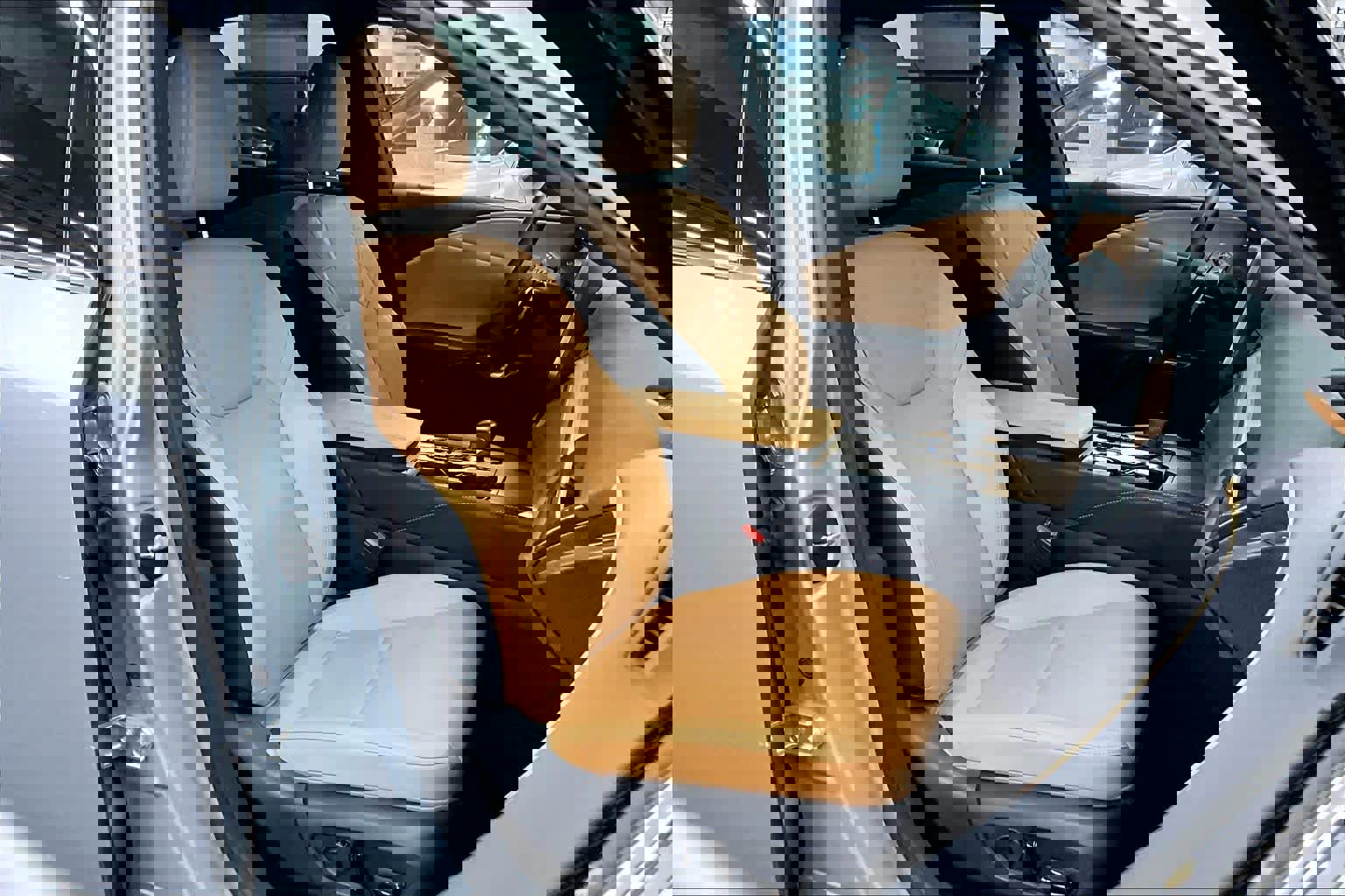 Used 2025 Lexus RX 350h w/ Convenience Package image 8