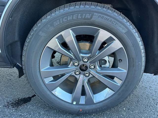 New 2025 Ford Explorer Active w/ Active Comfort Package image 17