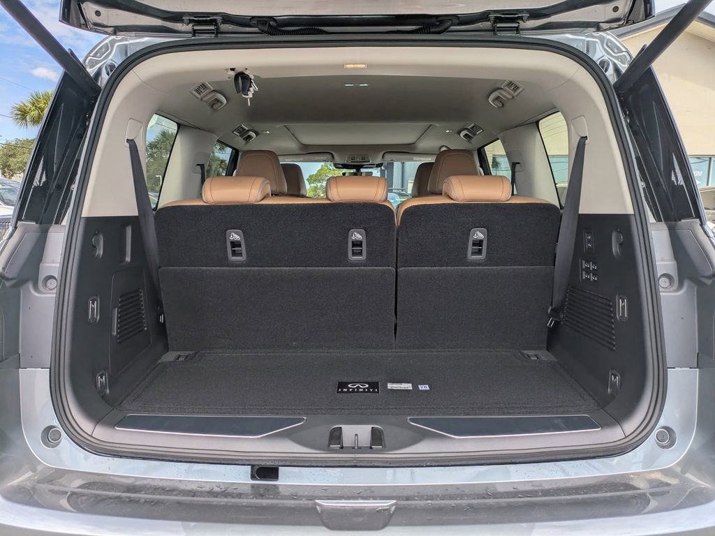 New 2026 INFINITI QX80 Luxe w/ Cargo Package RWD image 12