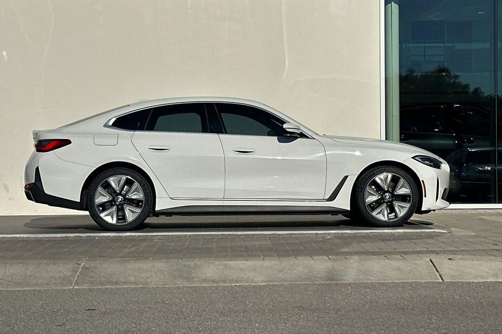 Used 2023 BMW i4 eDrive35 w/ Premium Package image 2