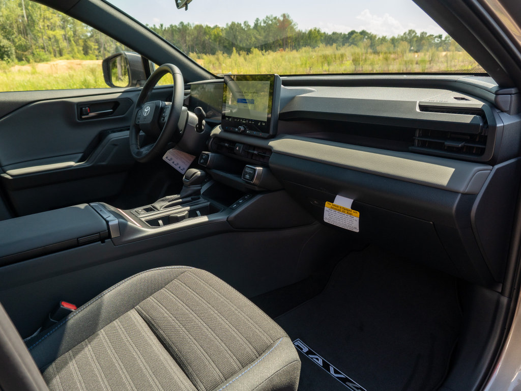 New 2026 Toyota RAV4 SE AWD/4WD image 20