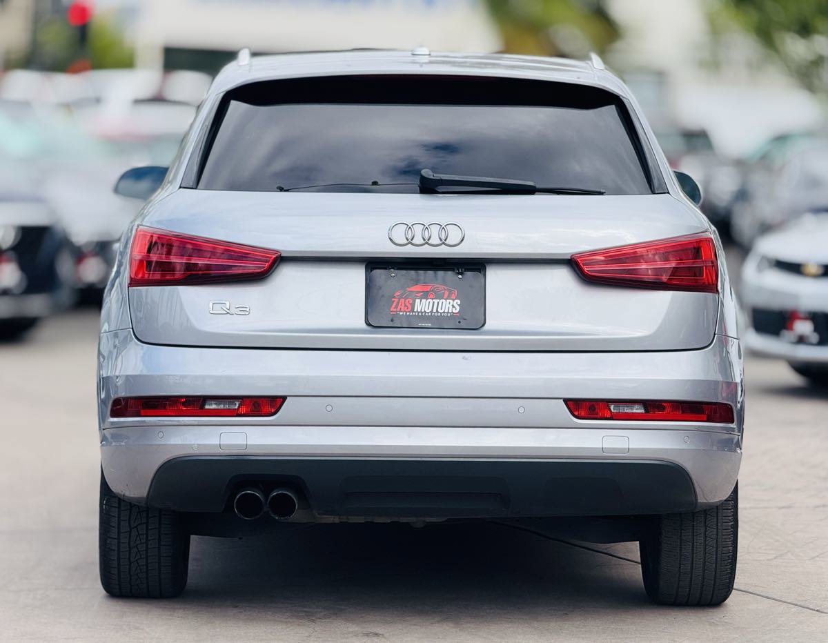 Used 2017 Audi Q3 2.0T Premium FWD image 5
