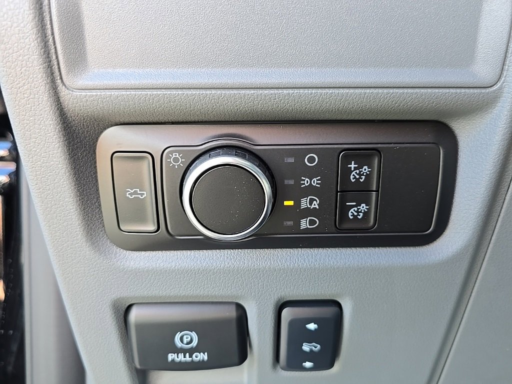 New 2025 Ford F150 Lightning XLT image 20