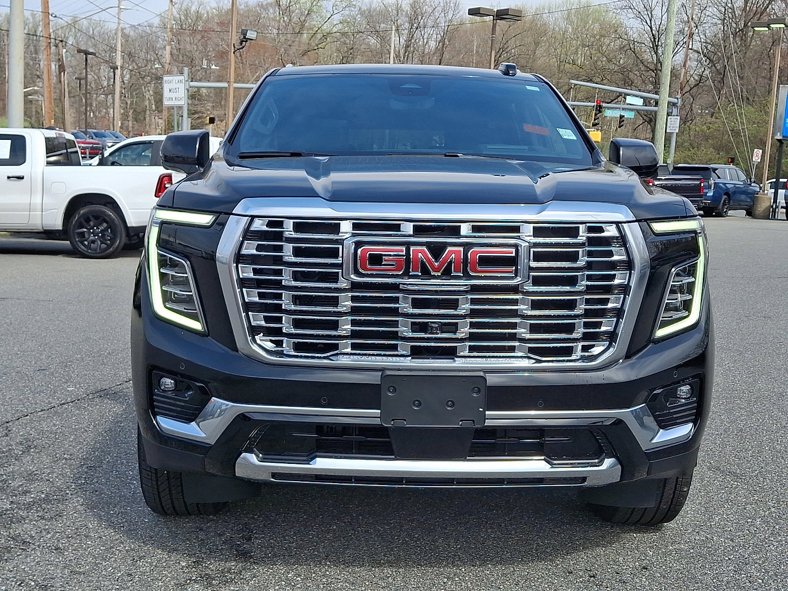 Certified 2026 GMC Yukon Denali w/ Denali Reserve Package image 2