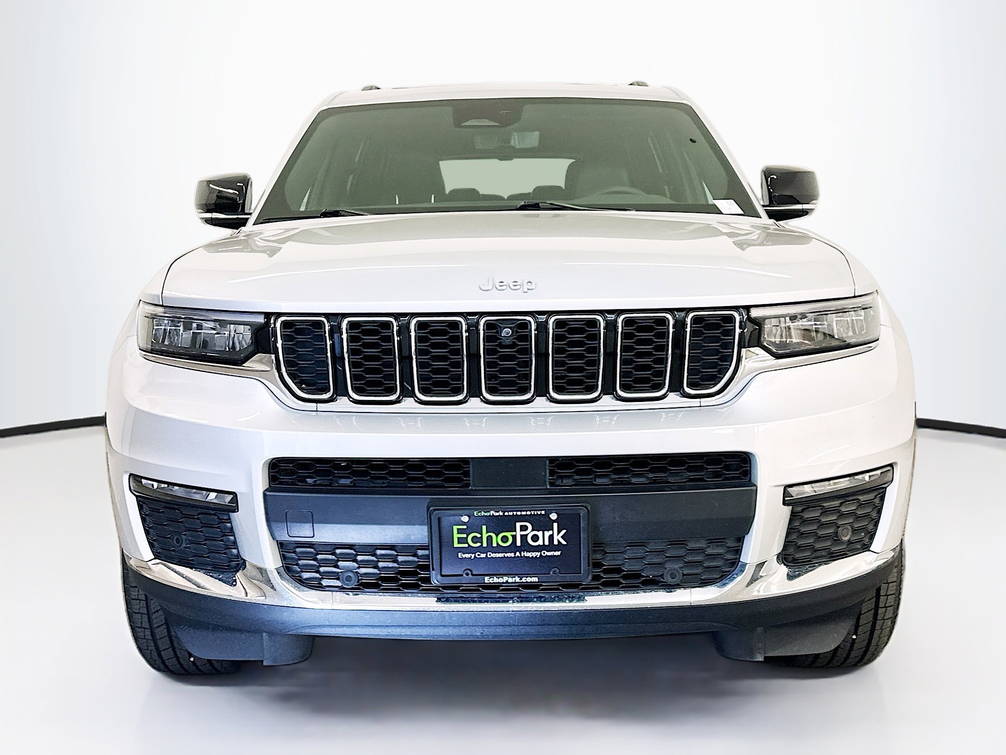 Used 2024 Jeep Grand Cherokee L Limited w/ Luxury Tech Group II image 2