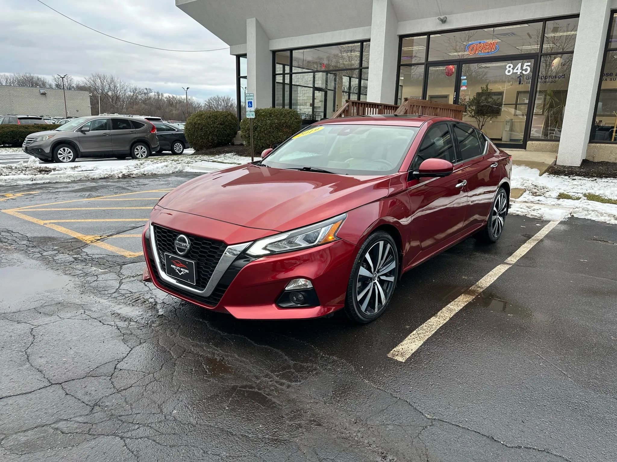 Used 2019 Nissan Altima 2.5 Platinum image 3