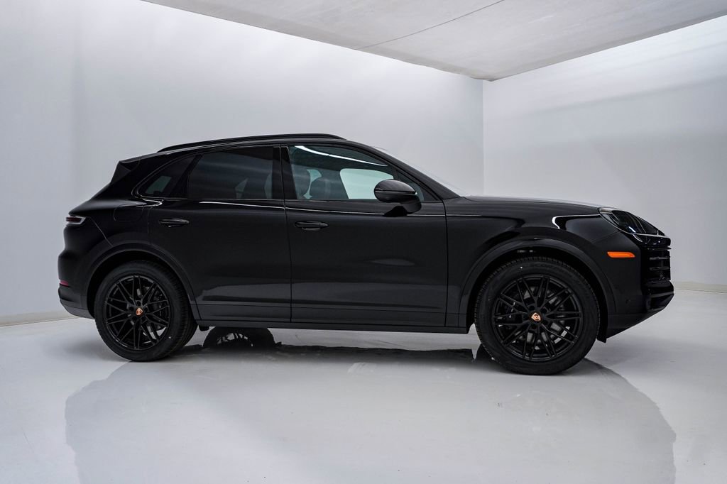 New 2026 Porsche Cayenne AWD/4WD image 9
