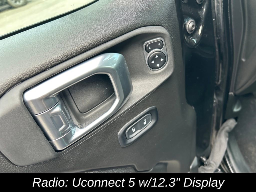 Used 2024 Jeep Wrangler Unlimited image 14