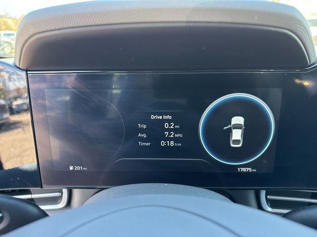 Used 2023 Hyundai Elantra SEL w/ Convenience Package image 12