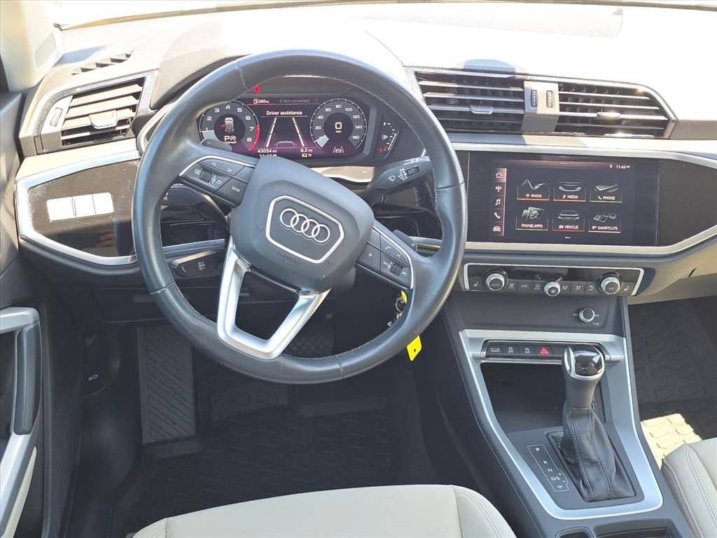 Used 2021 Audi Q3 2.0T Premium image 11