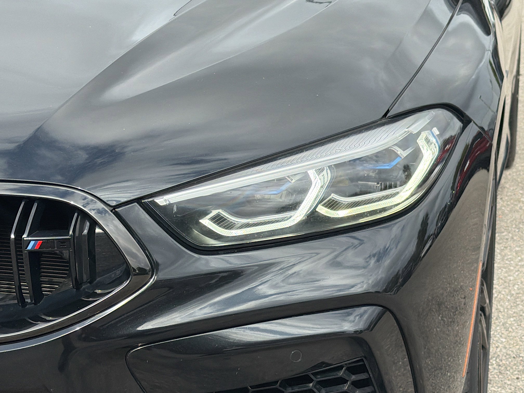 Used 2020 BMW M8 Convertible w/ Driving Assistance Package image 9