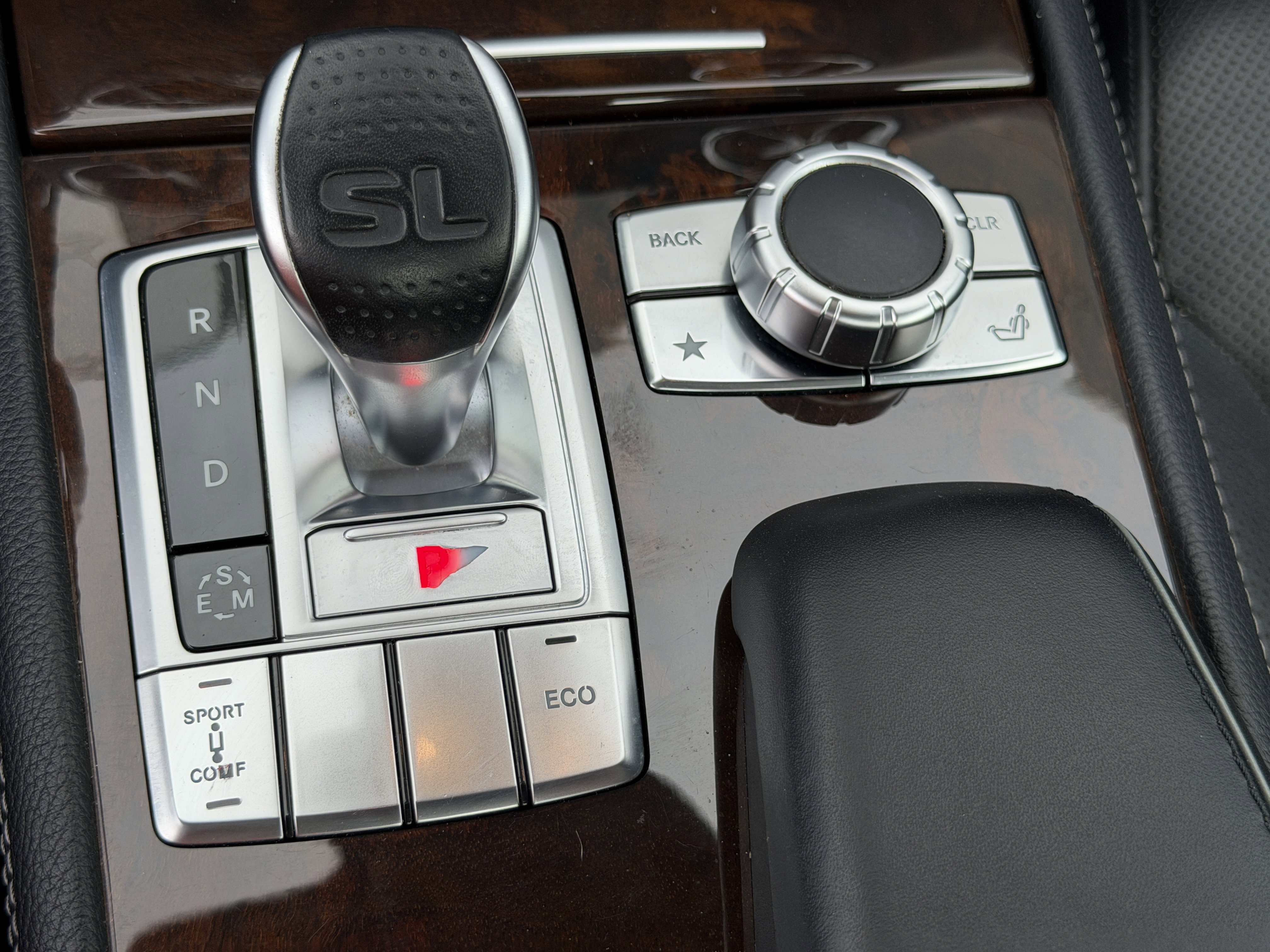 Used 2013 Mercedes-Benz SL 550 image 30