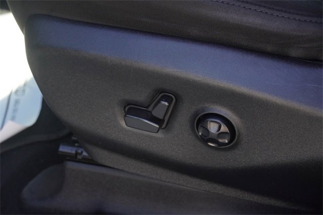 Used 2022 Chrysler Pacifica Touring image 23