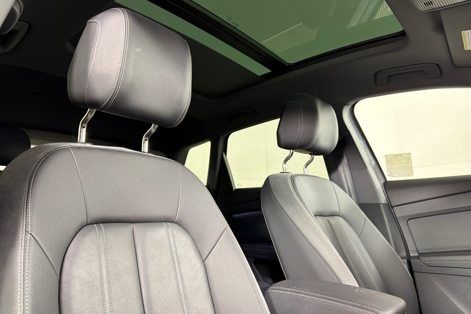 Used 2025 Audi Q4 e-tron Premium RWD image 16