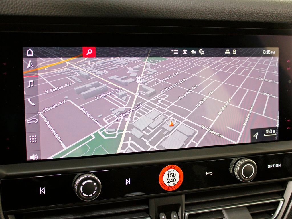 Certified 2026 Porsche Macan AWD/4WD image 27