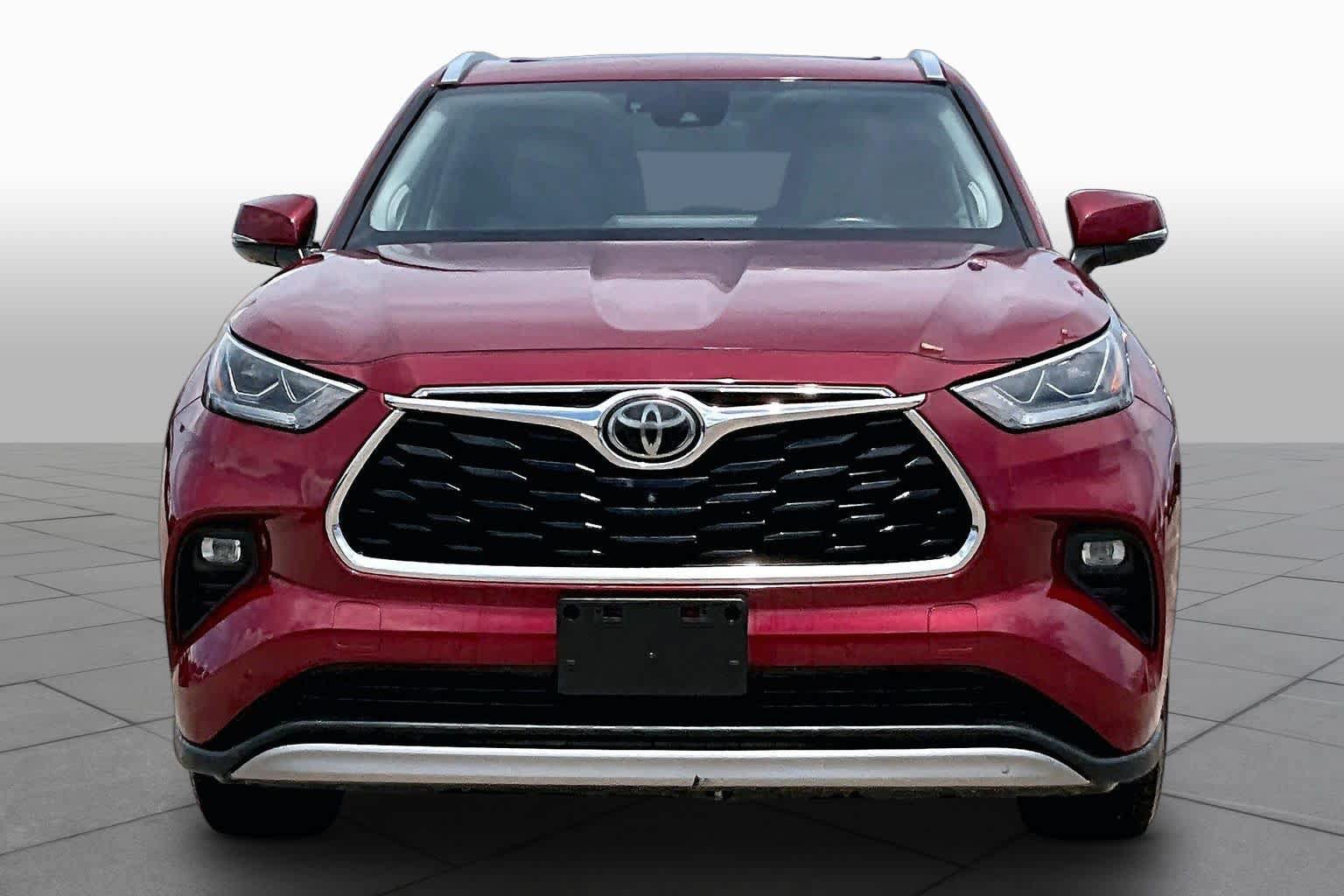 Used 2021 Toyota Highlander Platinum AWD/4WD image 4