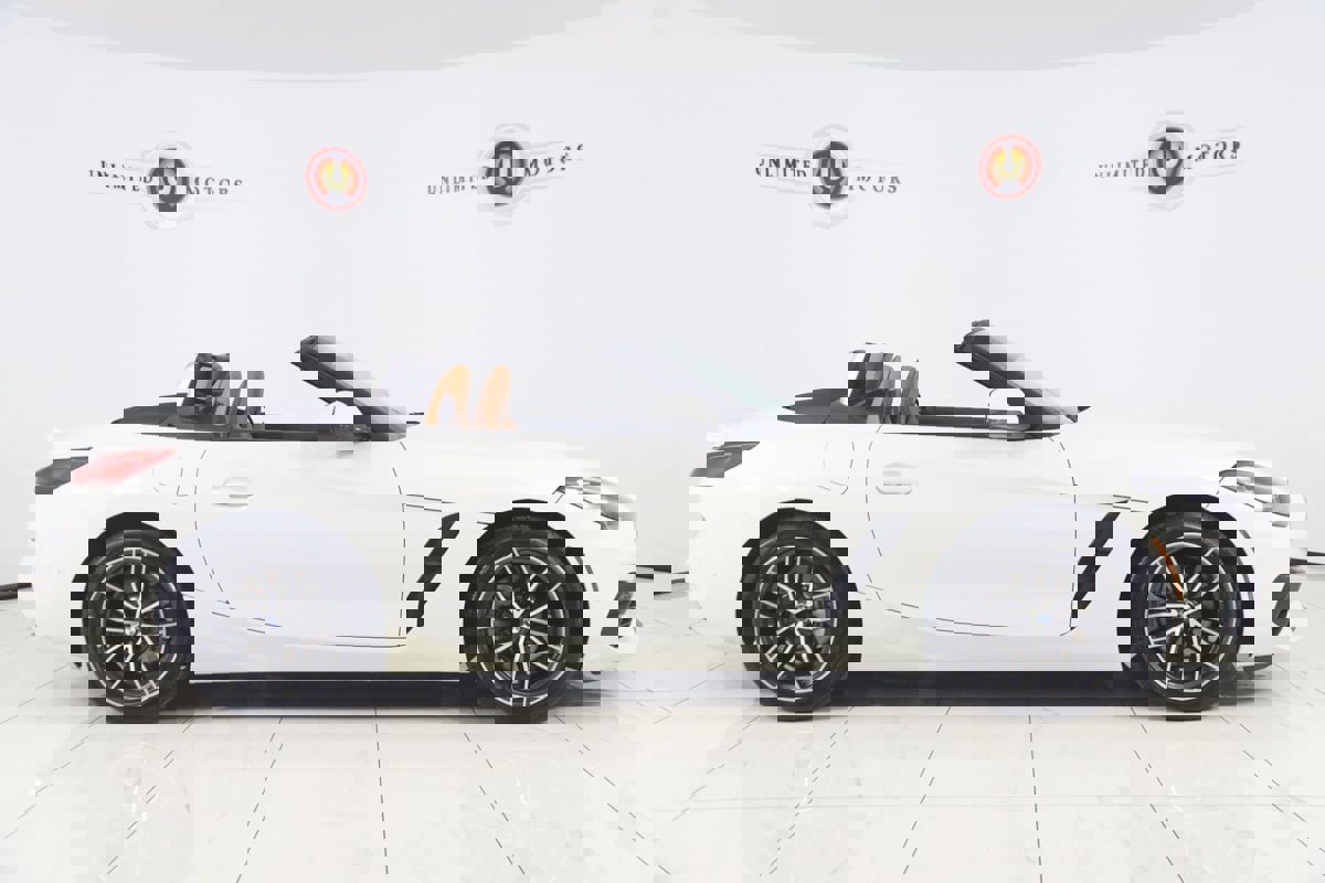 Used 2020 BMW Z4 sDrive30i w/ Convenience Package image 2