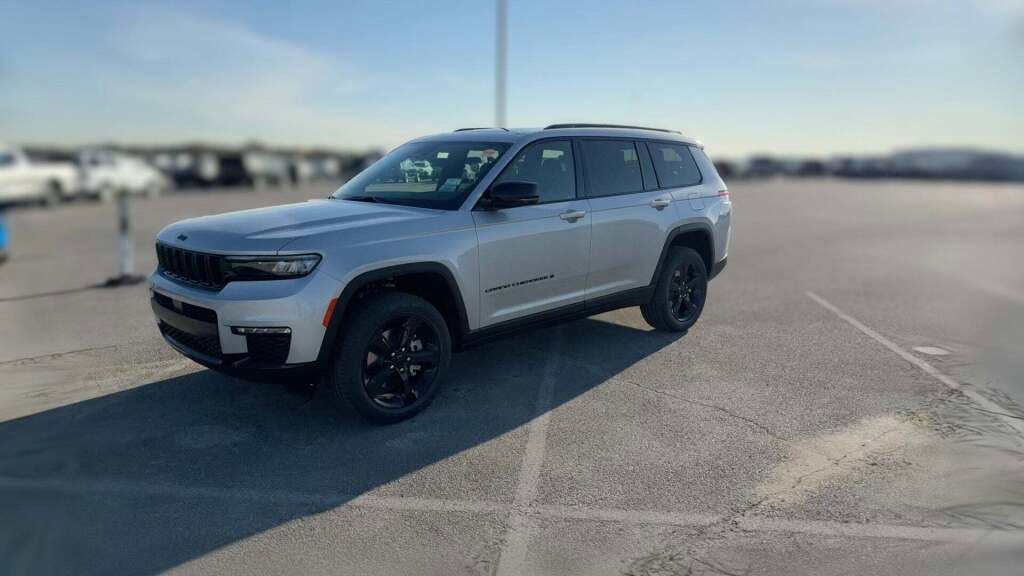 New 2025 Jeep Grand Cherokee L Limited w/ Black Appearance Package