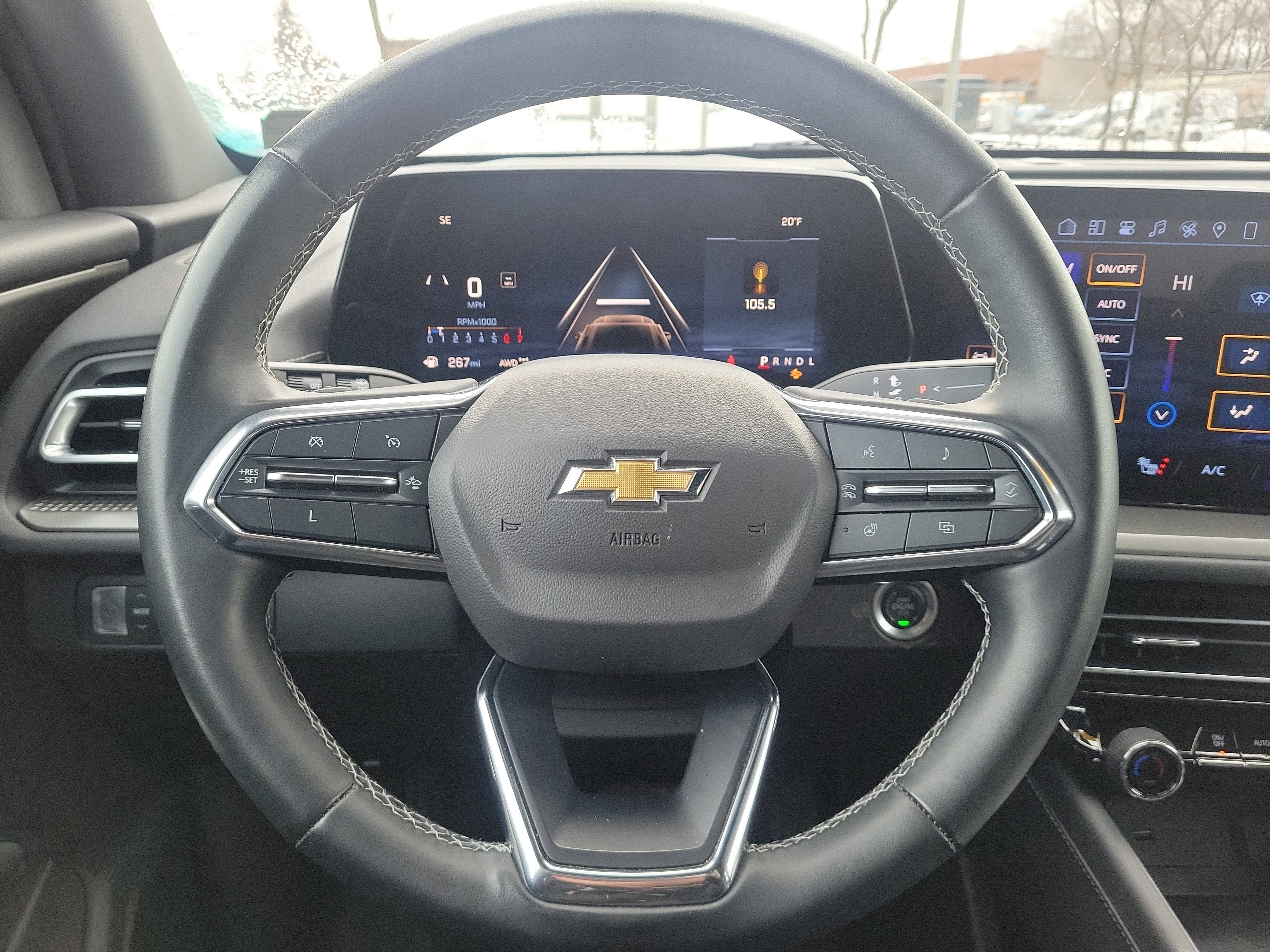 Used 2024 Chevrolet Traverse LT image 21