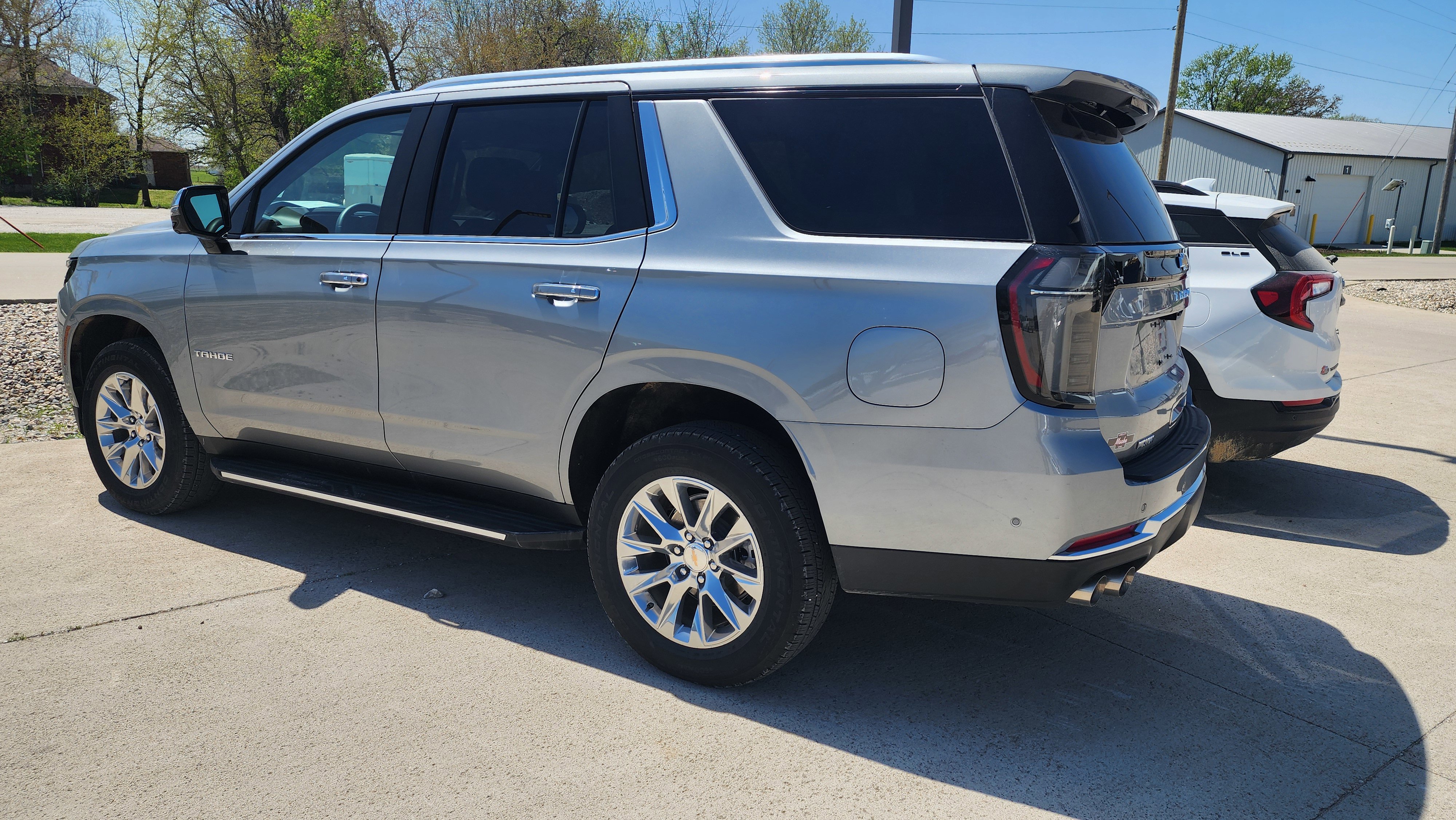 Used 2025 Chevrolet Tahoe Premier AWD/4WD image 5