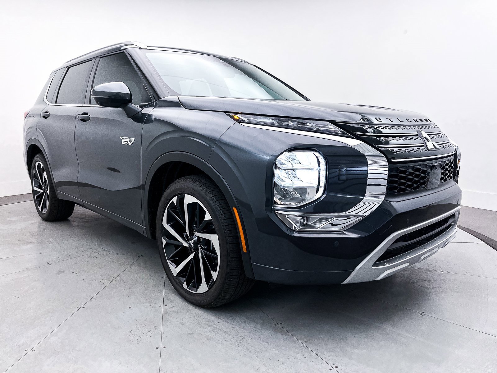 New 2025 Mitsubishi Outlander SEL