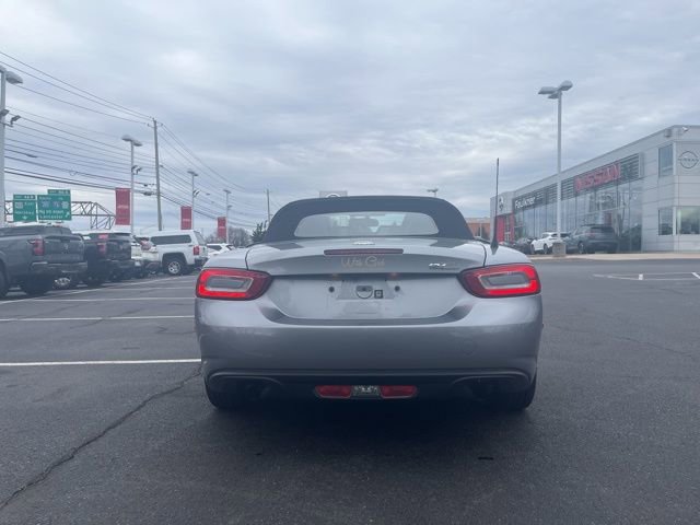 Used 2017 FIAT 124 Spider Classica image 6