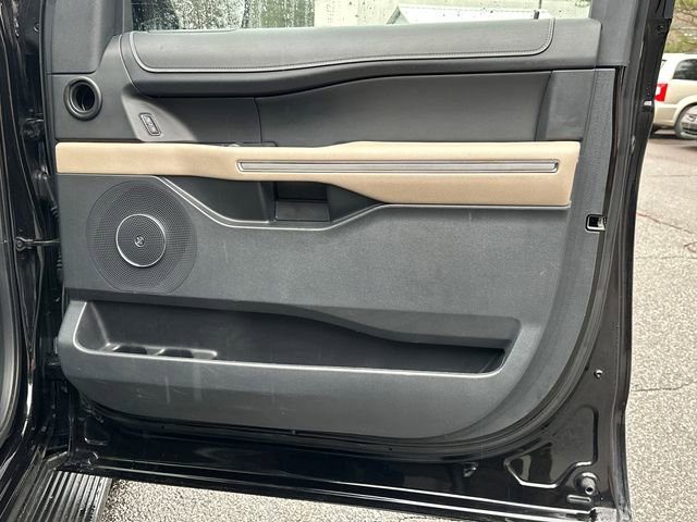 Certified 2023 Ford Expedition Limited image 14