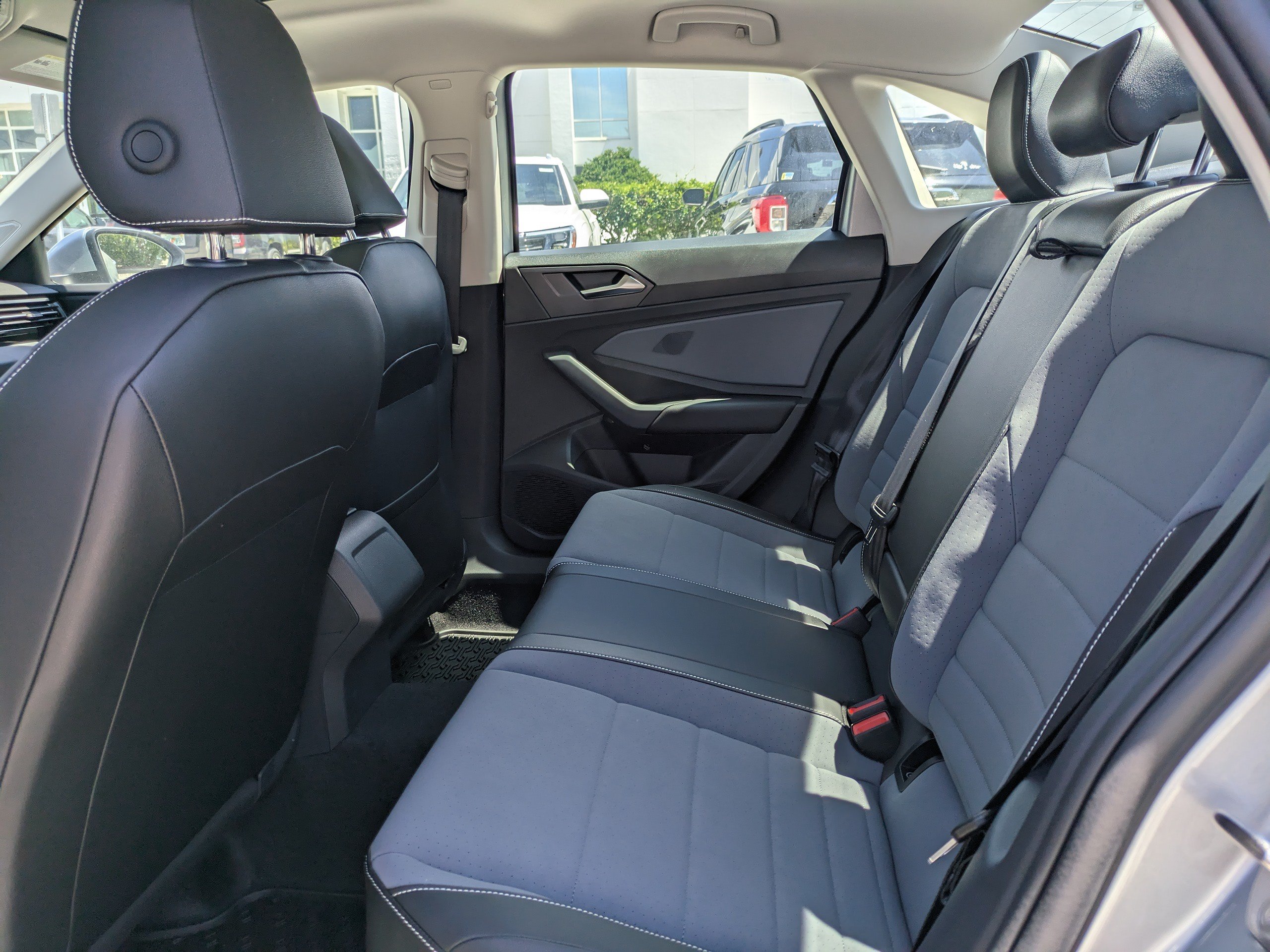 New 2026 Volkswagen Jetta SE FWD image 13