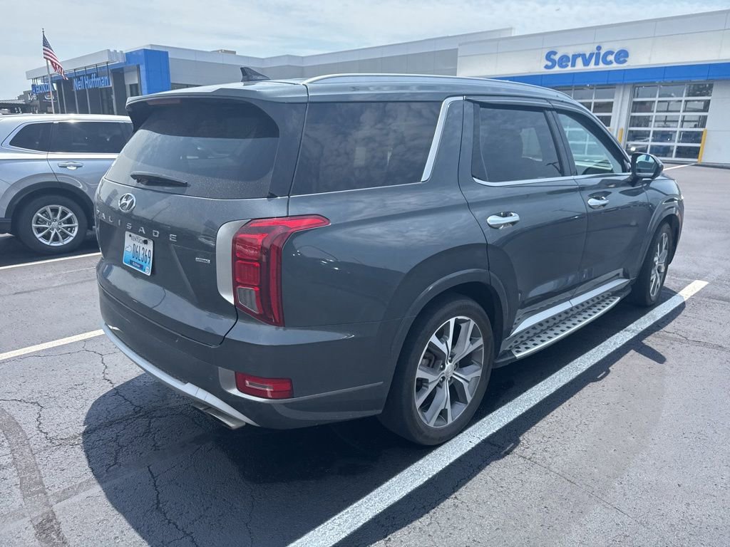 Used 2022 Hyundai Palisade Limited w/ Cargo Package AWD/4WD image 16