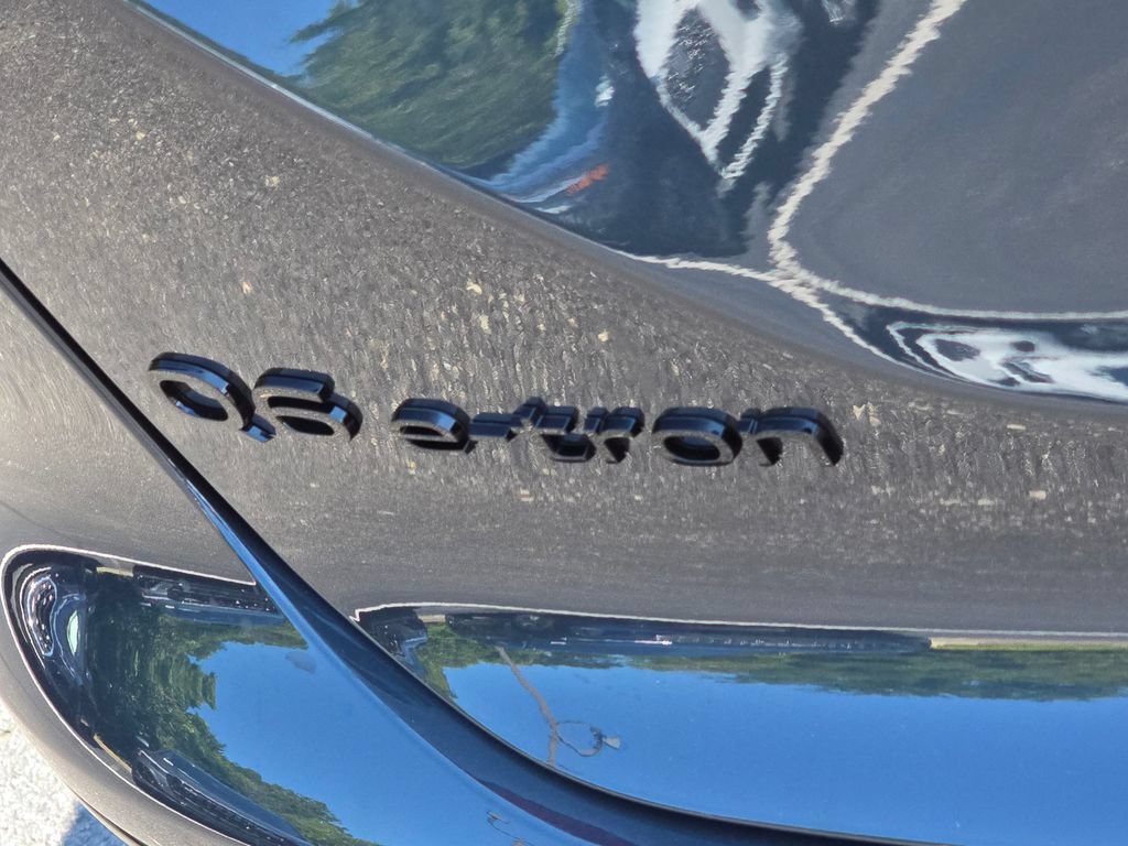 New 2027 Audi Q6 e-tron Prestige AWD/4WD image 11