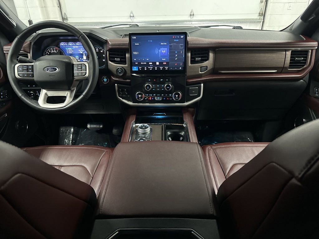 Used 2024 Ford Expedition Limited AWD/4WD image 24