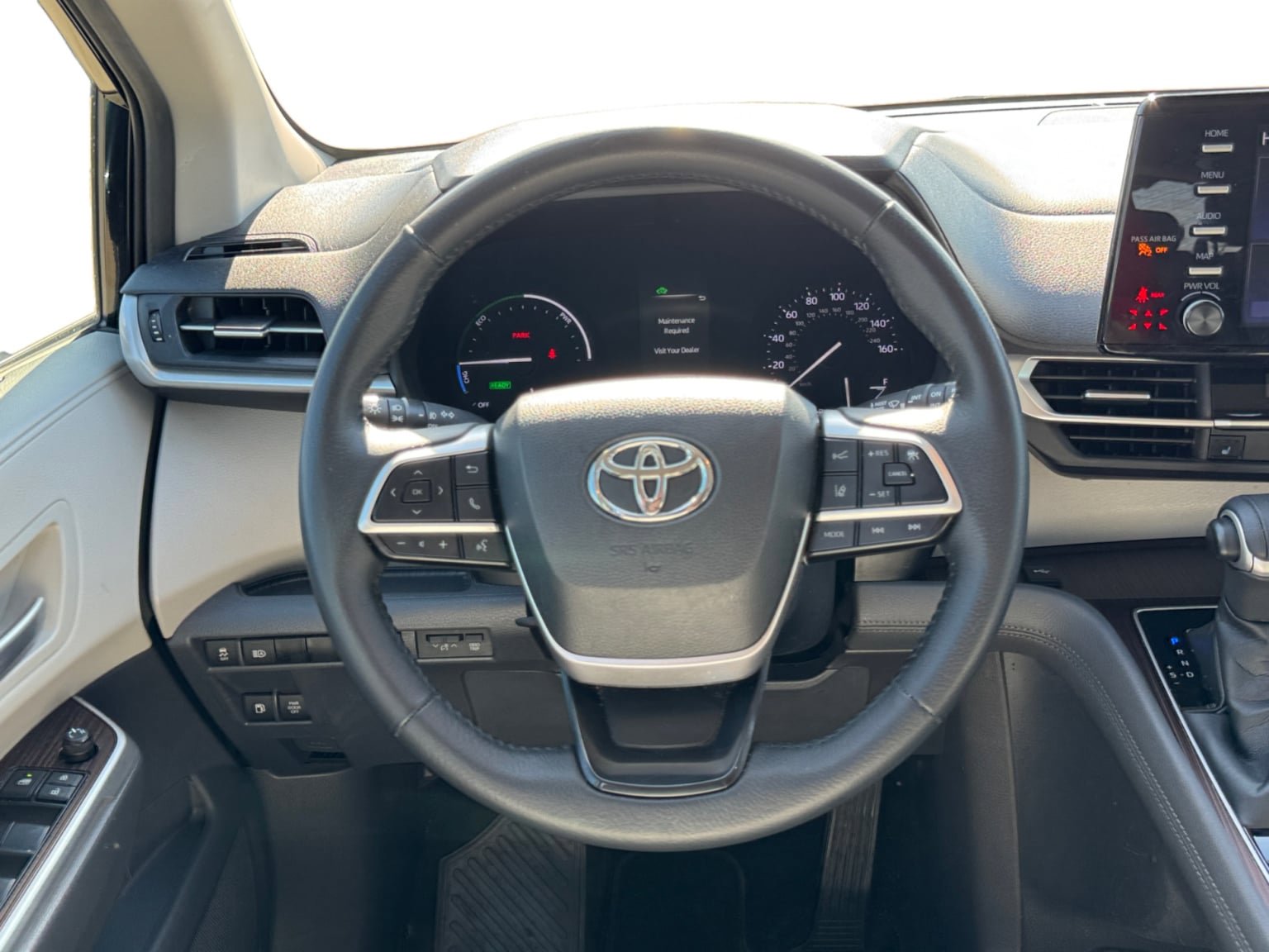 Used 2022 Toyota Sienna XLE FWD image 13