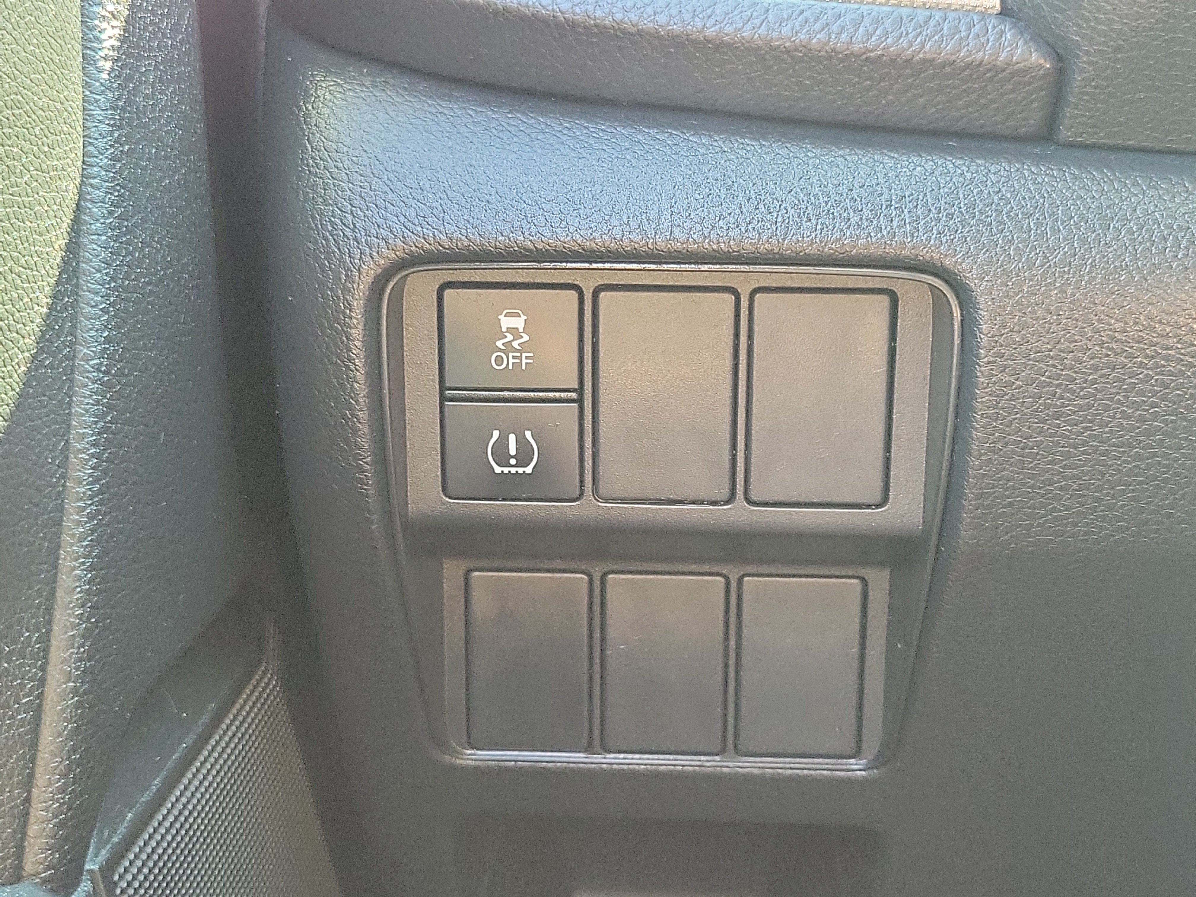 Used 2017 Honda CR-V LX image 16