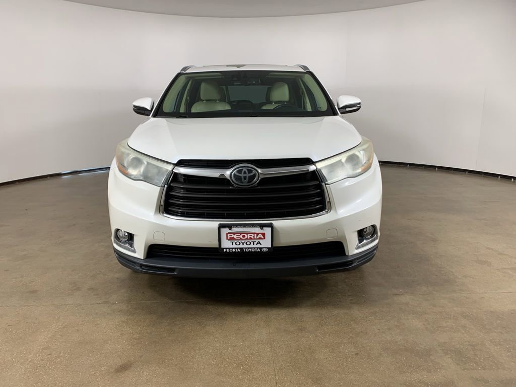 Used 2015 Toyota Highlander Limited w/ Driver Technology Package AWD/4WD image 3