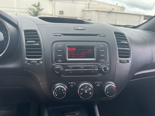 Used 2016 Kia Forte LX FWD image 8