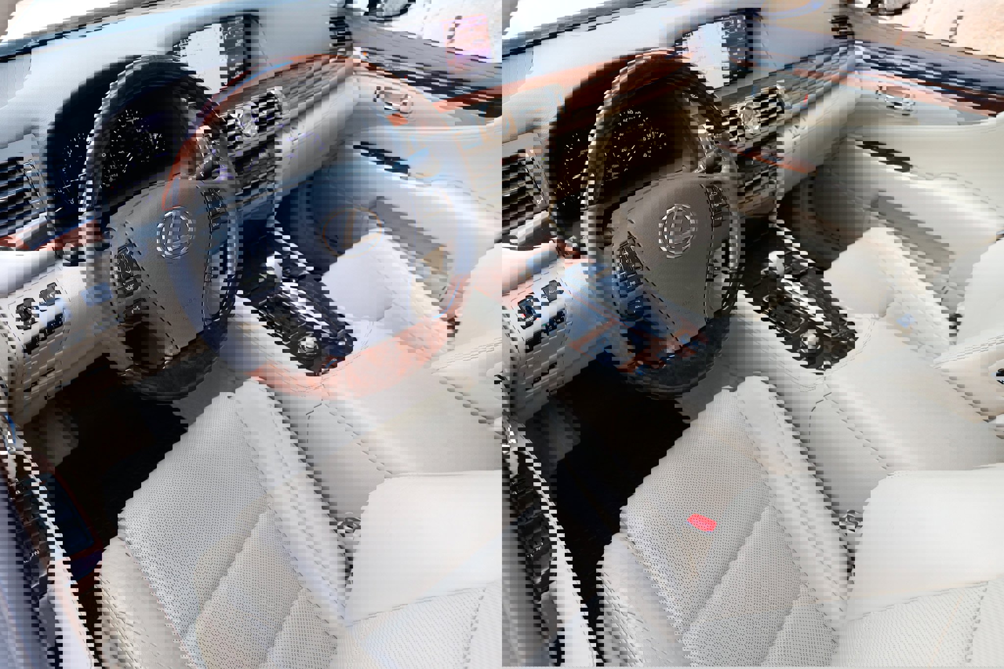 Used 2015 Lexus LS 460 image 6