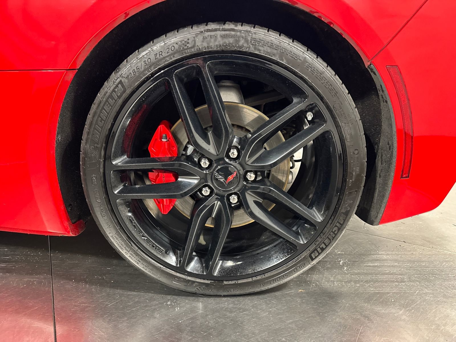 Used 2019 Chevrolet Corvette Stingray Coupe w/ Battery Protection Package RWD image 19
