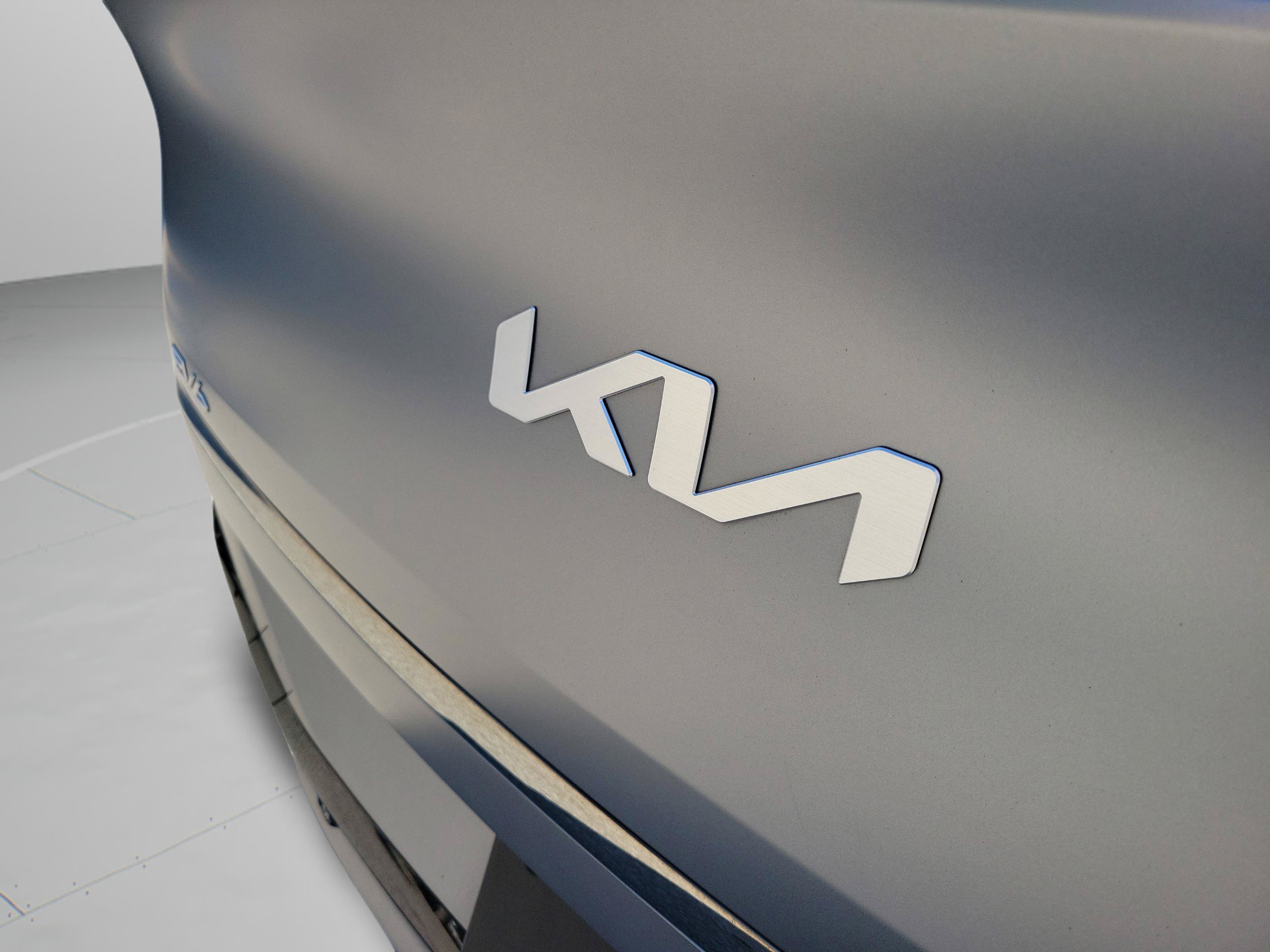 Certified 2023 Kia EV6 GT AWD/4WD image 29