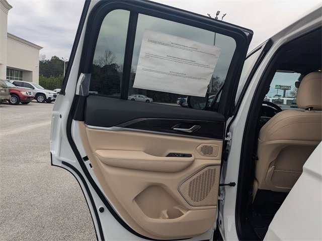 New 2026 Jeep Grand Cherokee Limited w/ Limited Altitude Package image 27