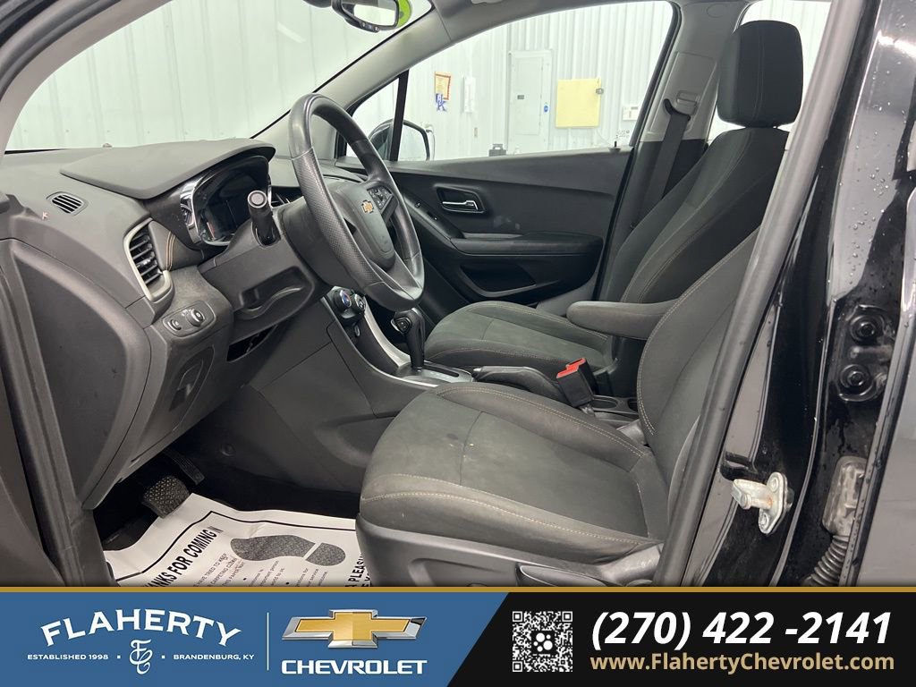 Used 2018 Chevrolet Trax LS image 9