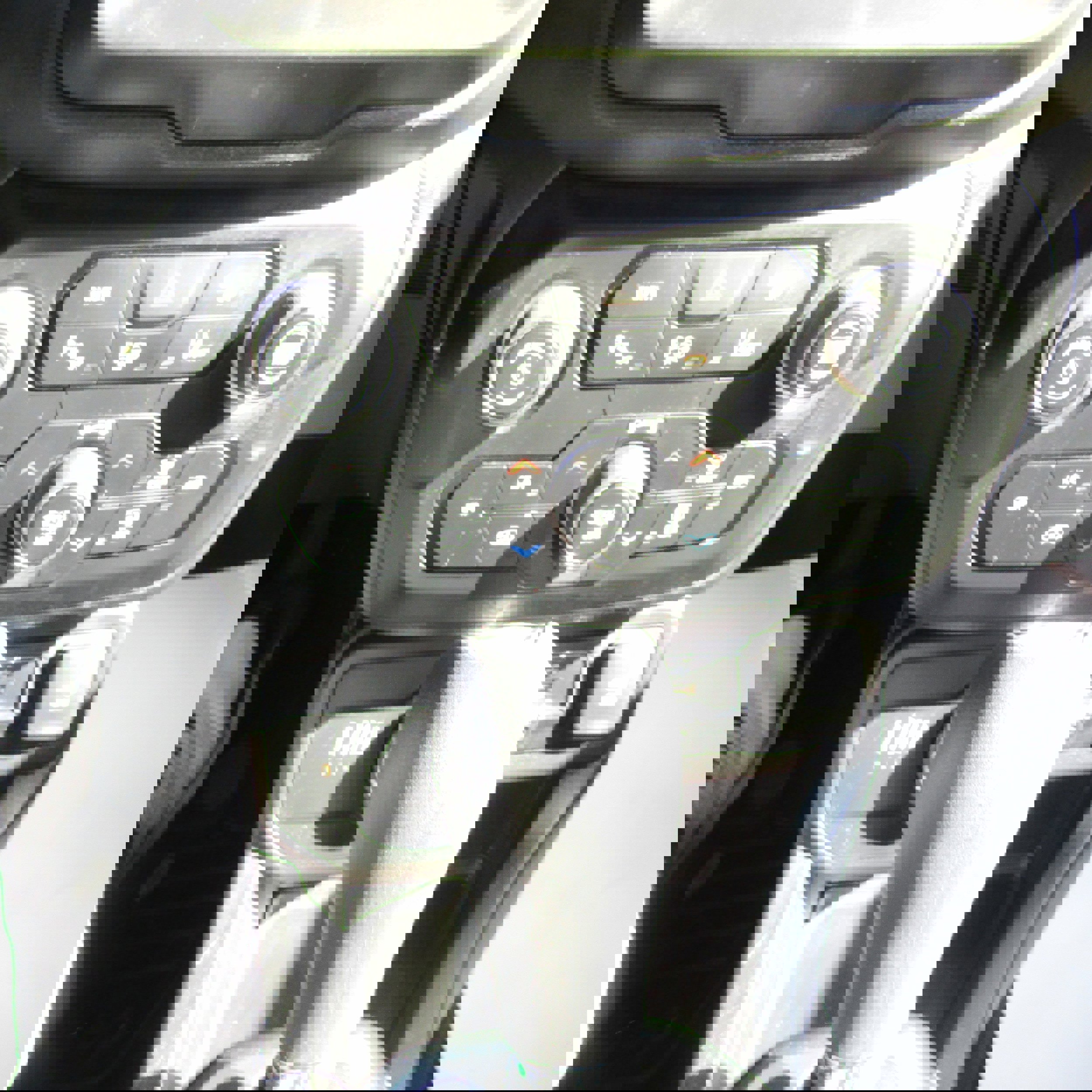 Used 2019 Jeep Renegade Latitude w/ UConnect 8.4 Nav Group image 20