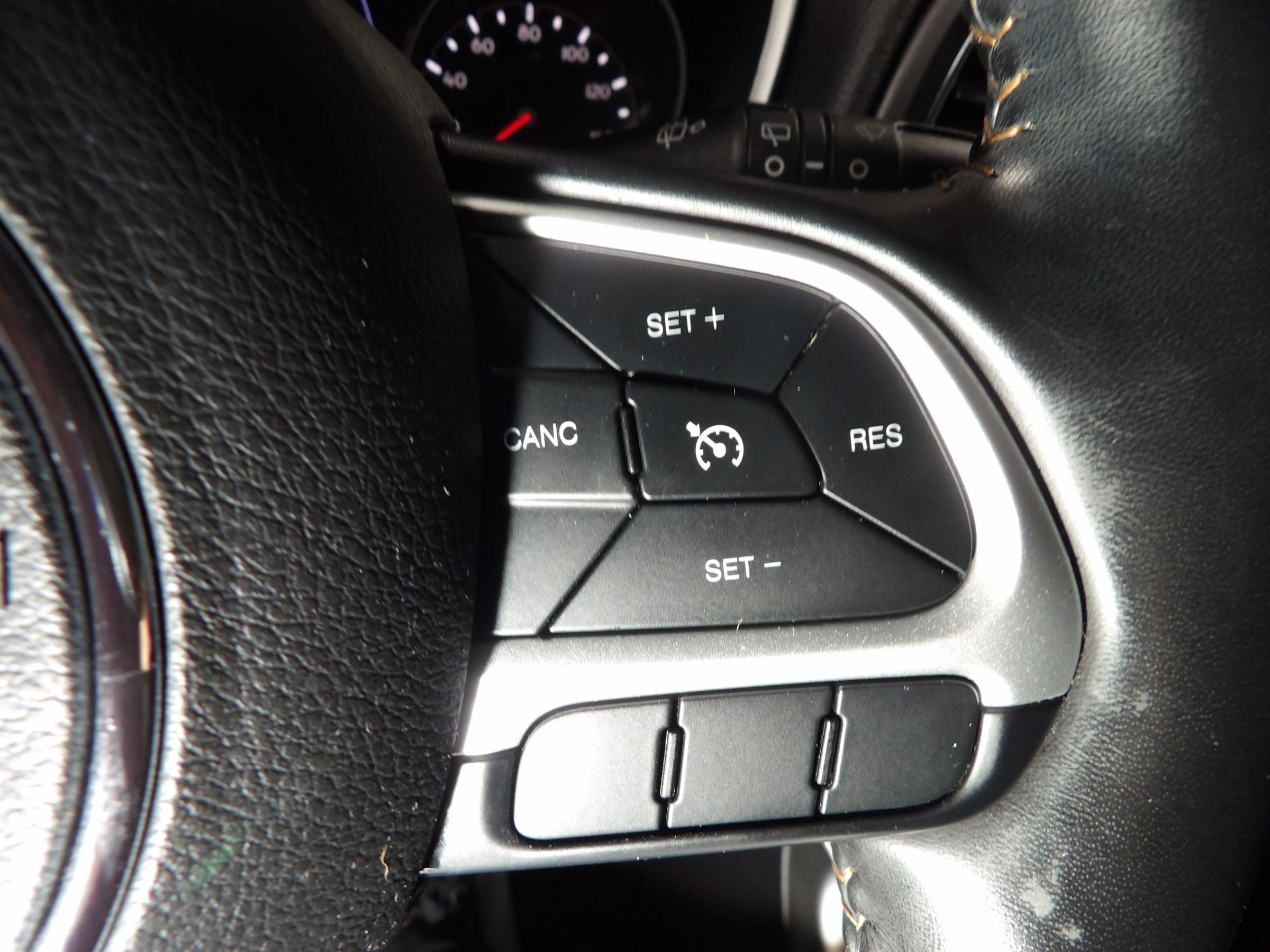 Used 2020 Jeep Compass Latitude AWD/4WD image 19