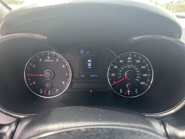Used 2017 Kia Forte S image 16